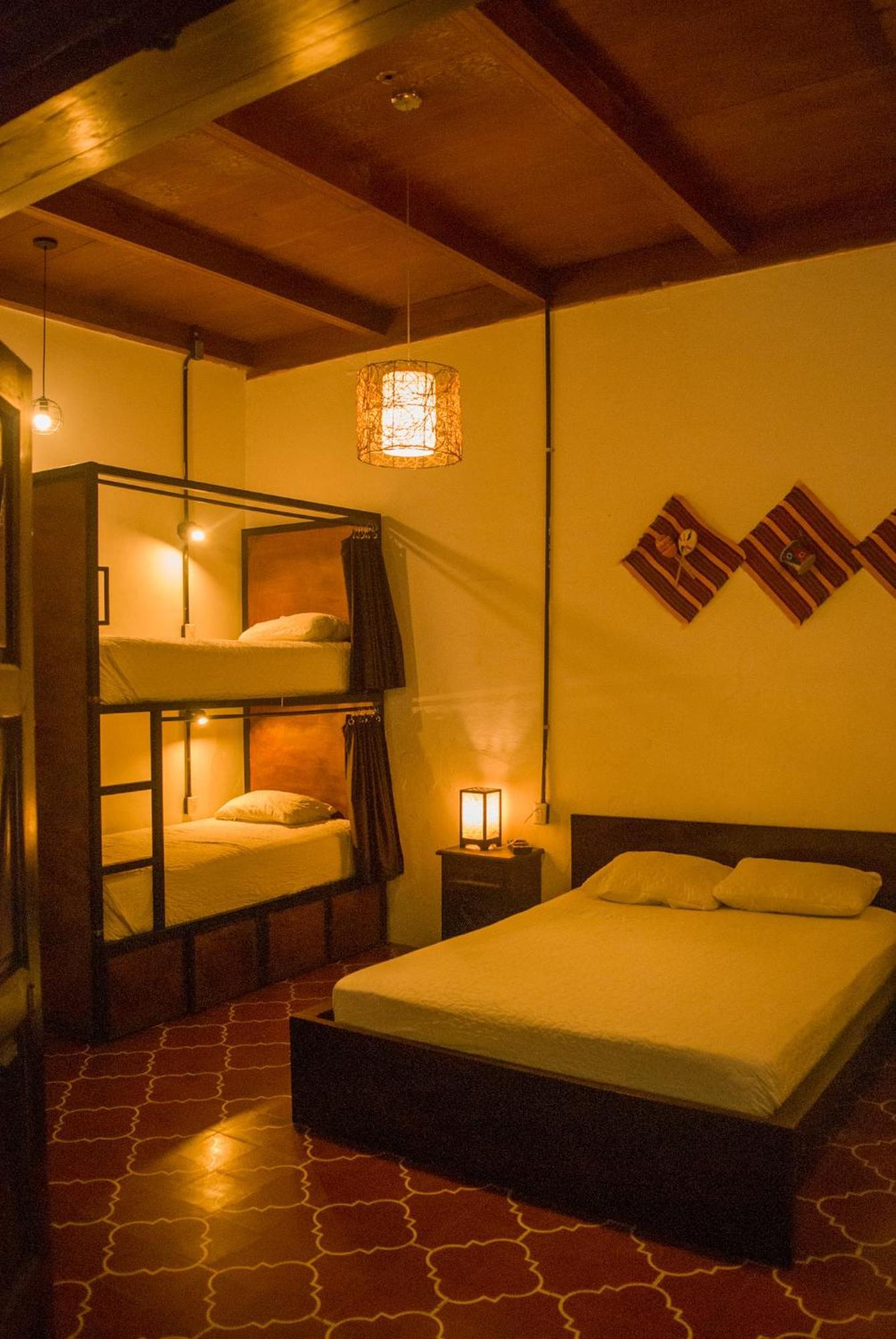 Tzunun Hostel Antigua Kültér fotó